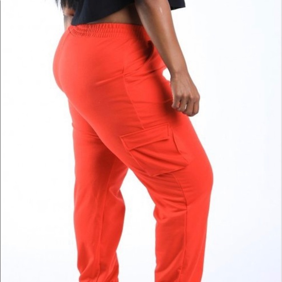 J. ELISE BOUTIQUE PLUS SIZE RED FITTED CARGO JOGGERS SWEATPANTS - Picture 3 of 13